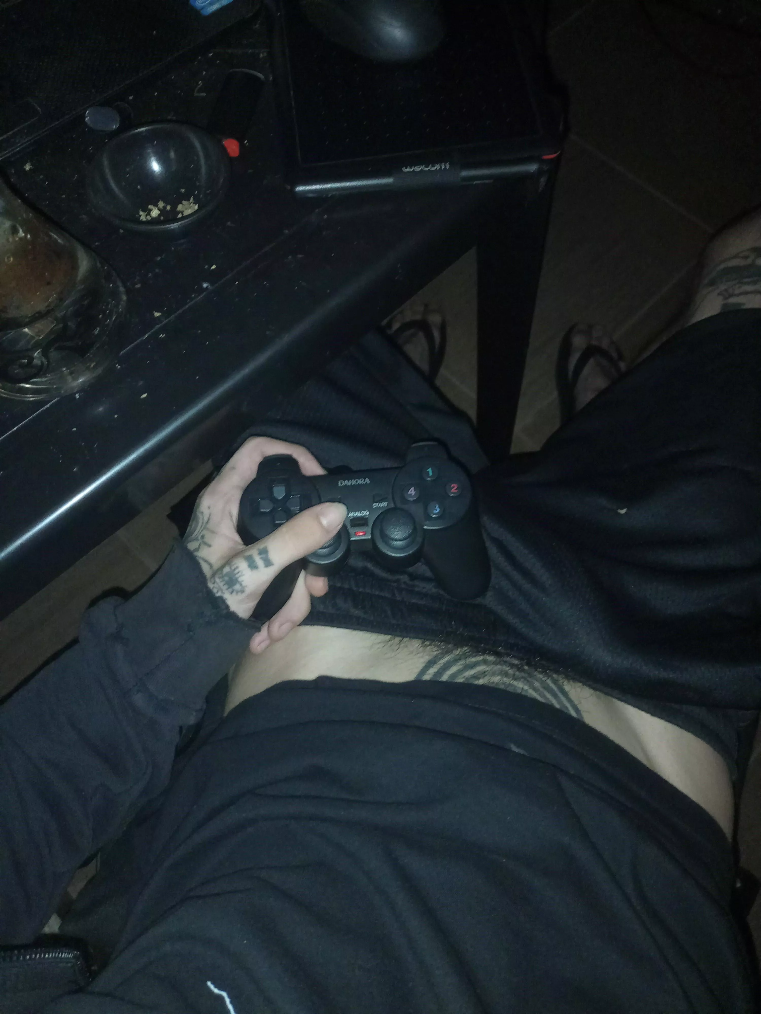 wanna suck me off while i play?
