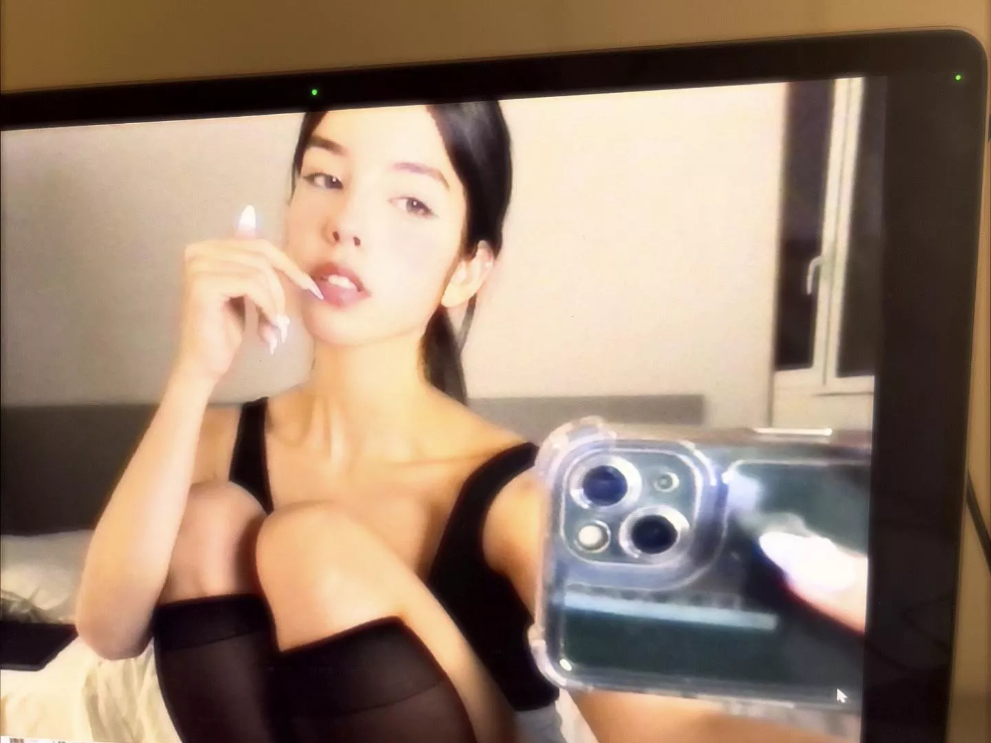 Way better than her and you know it 🤍