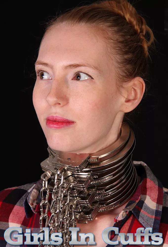 We could have added other neck cuffs but we thought it was already enough - Girlsincuffs