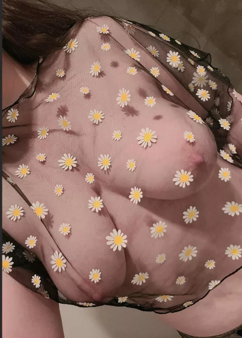 Wearing cute shirts like this makes me so happy 