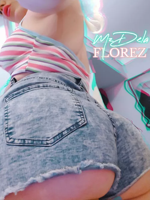 What do you mean denim short shorts are one of your triggers? Oopsie!