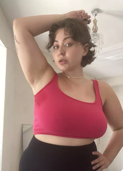 What do you prefer, lick it or cum in my armpits