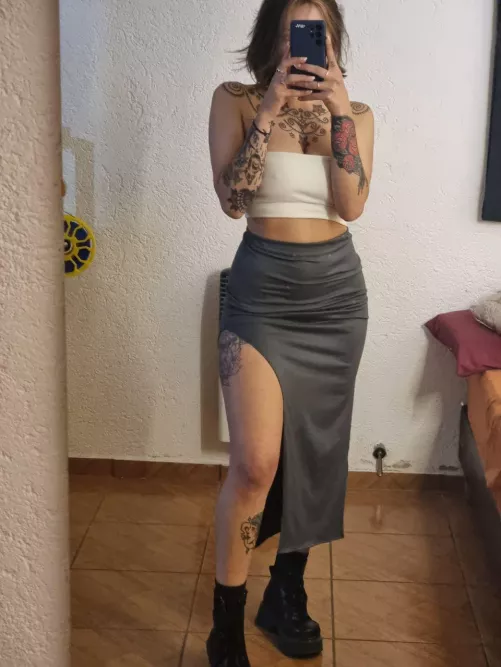 Which hole will daddy choose today?
