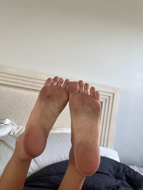 white sheets 🤪👣