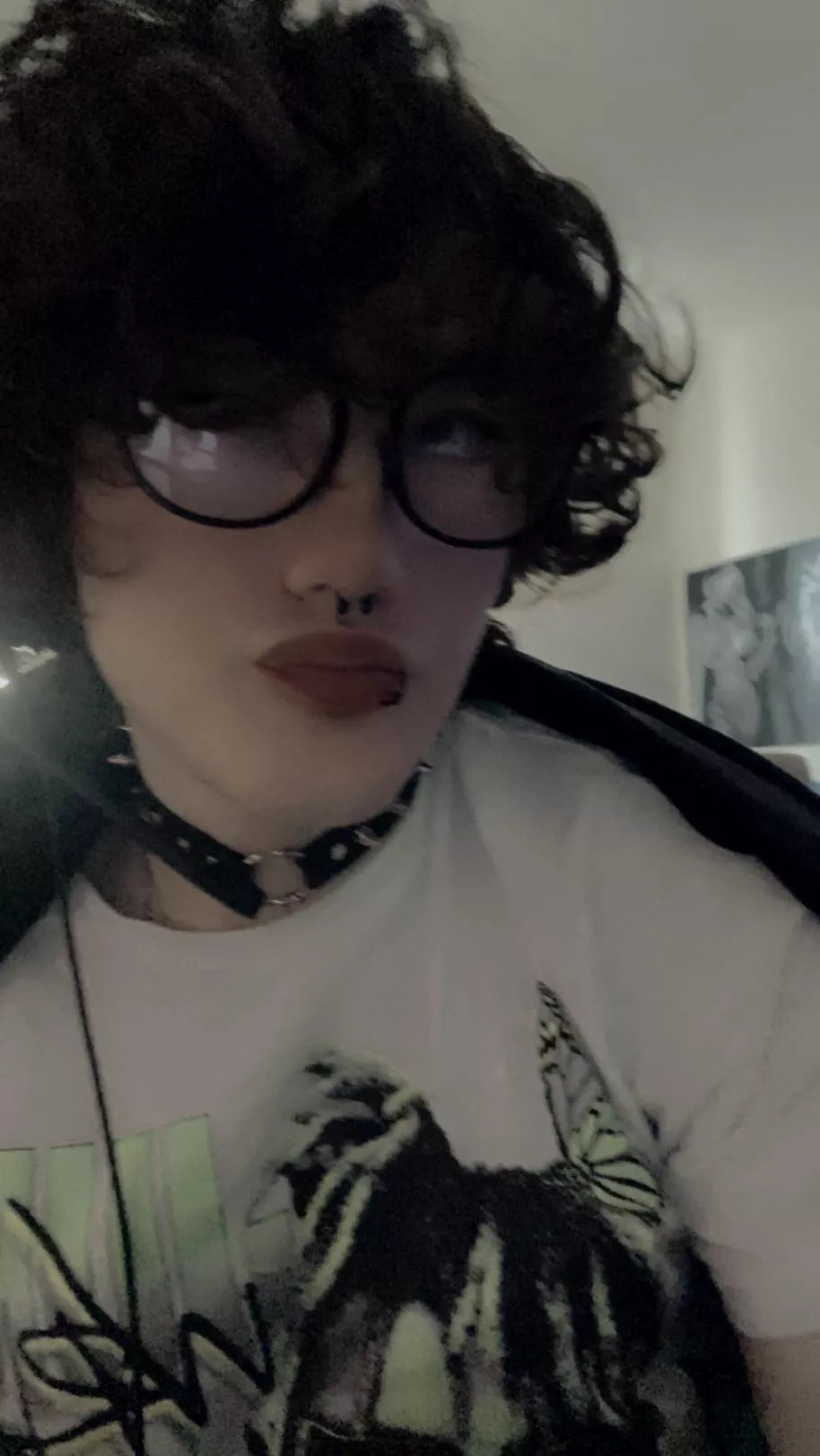 Who’d like to cum on my glasses tomorrow?