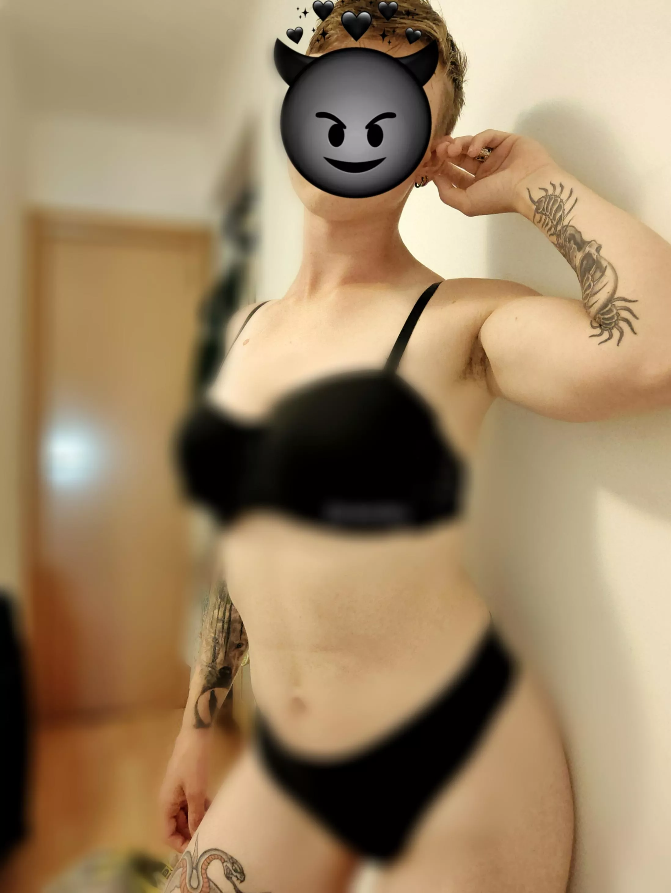 You are only allowed pixels and armpits 🫶