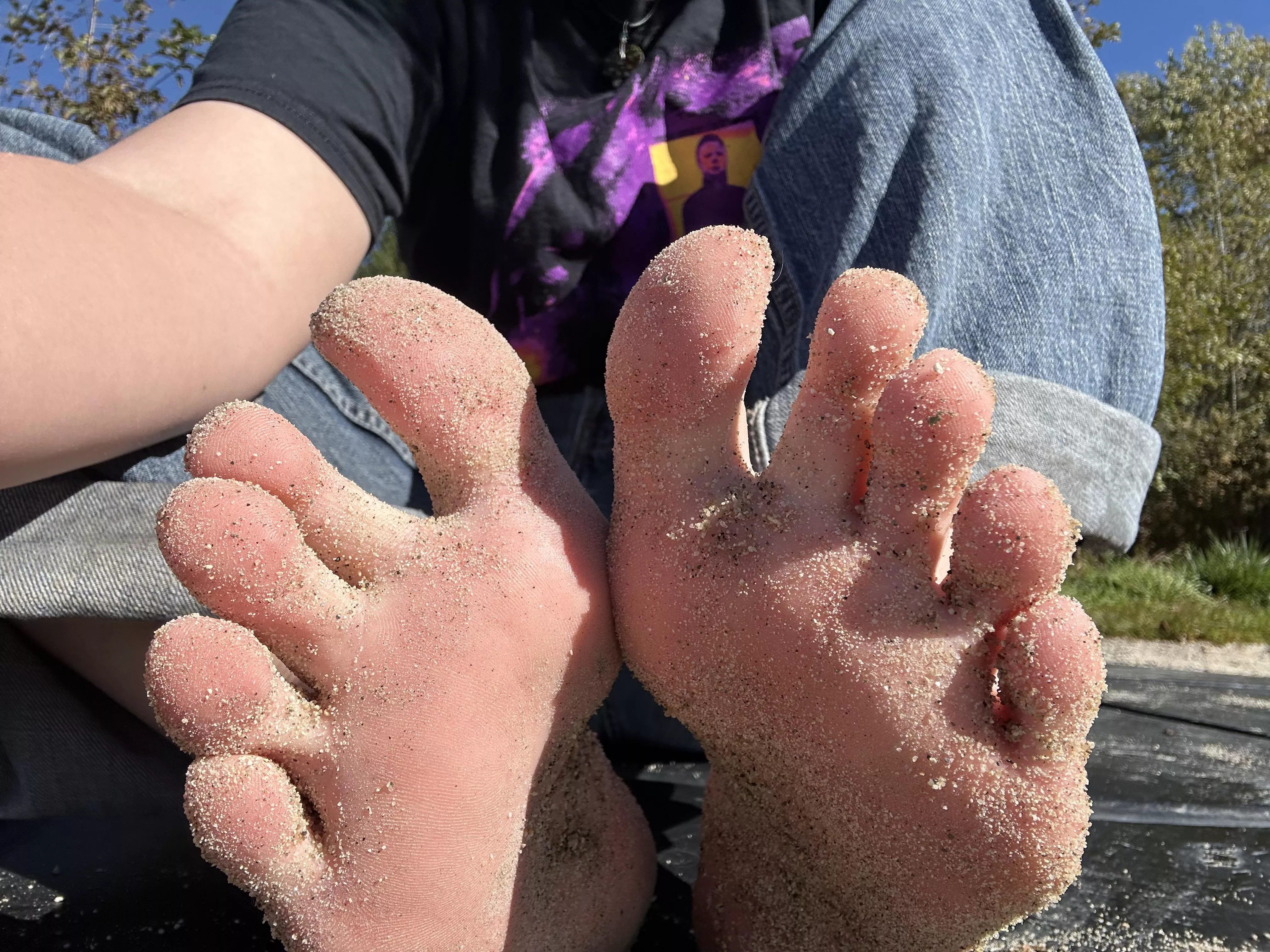 You like toes on your face through a screen don’t you?