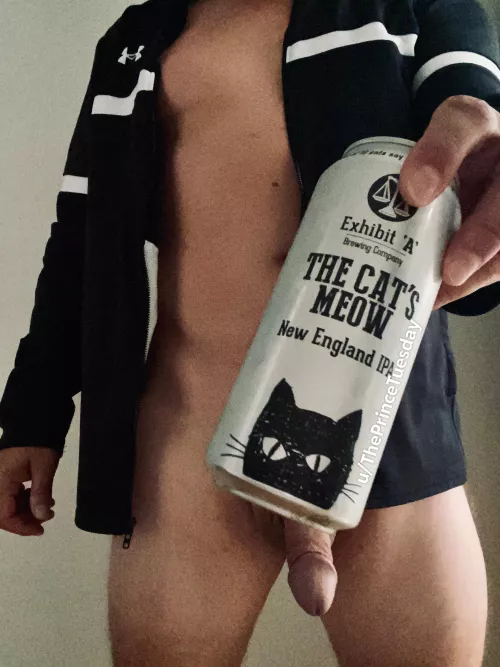 You.. Me.. a few after work beers would fix this day!! 🍺 