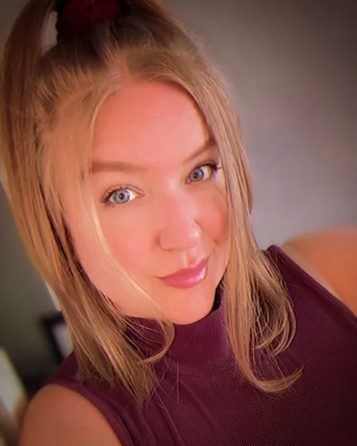 You must obey The Hot One 