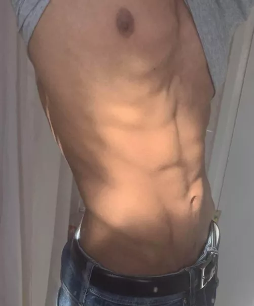 [18] always us tall skinny types with third legs