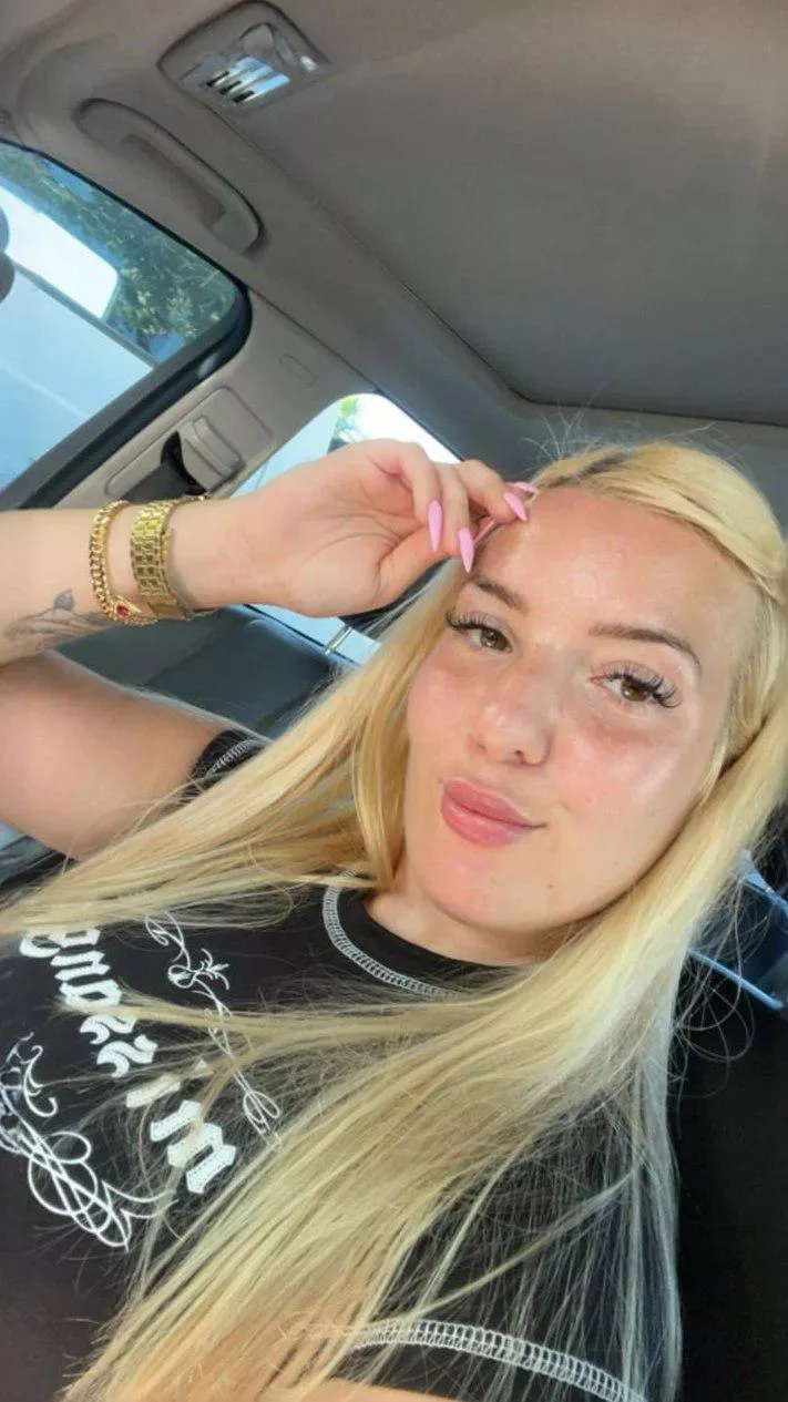 19 F loves a good challenge who’s got one for me?