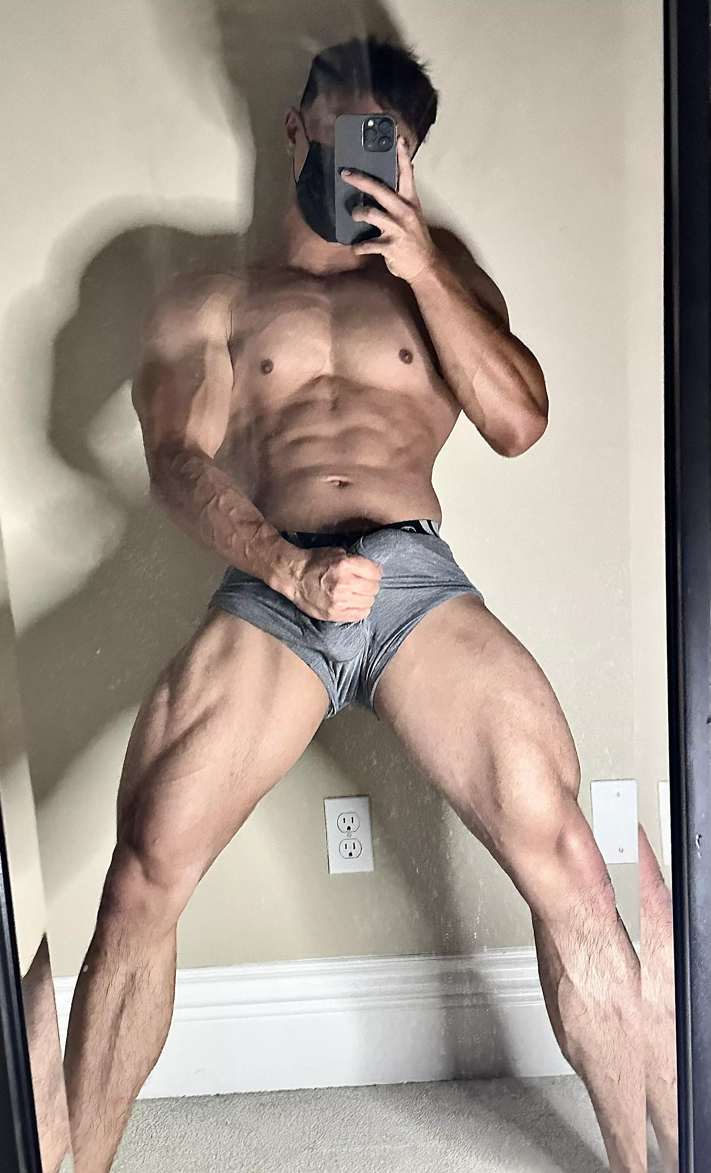 [19] would u bottom for me?