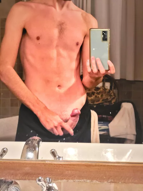 19M I'm so bored.. anybody want some fun?