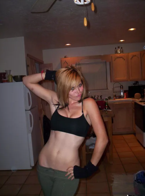 2000s lowrise is vibe