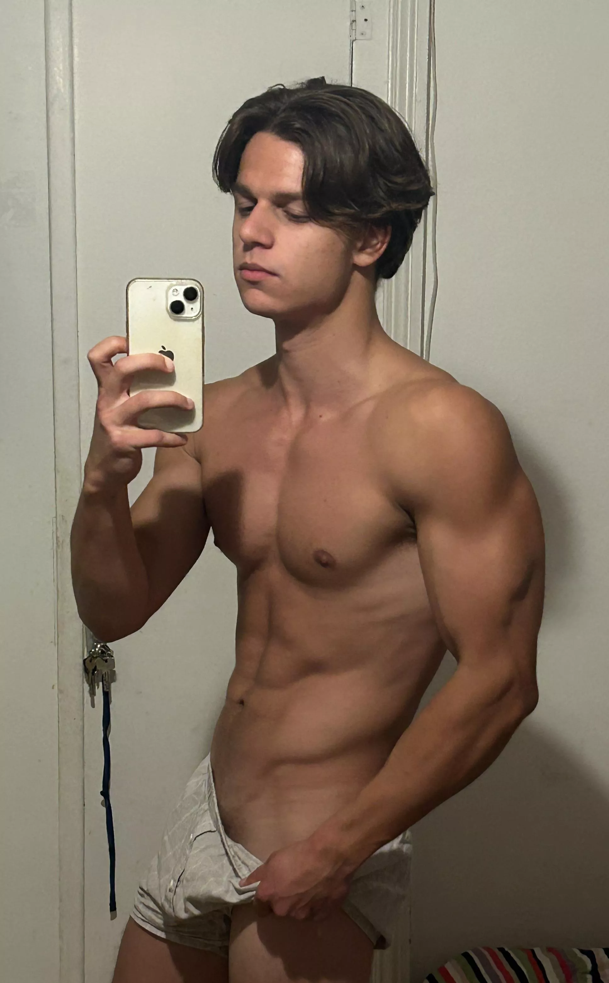 (20)Would you be my gym bro?