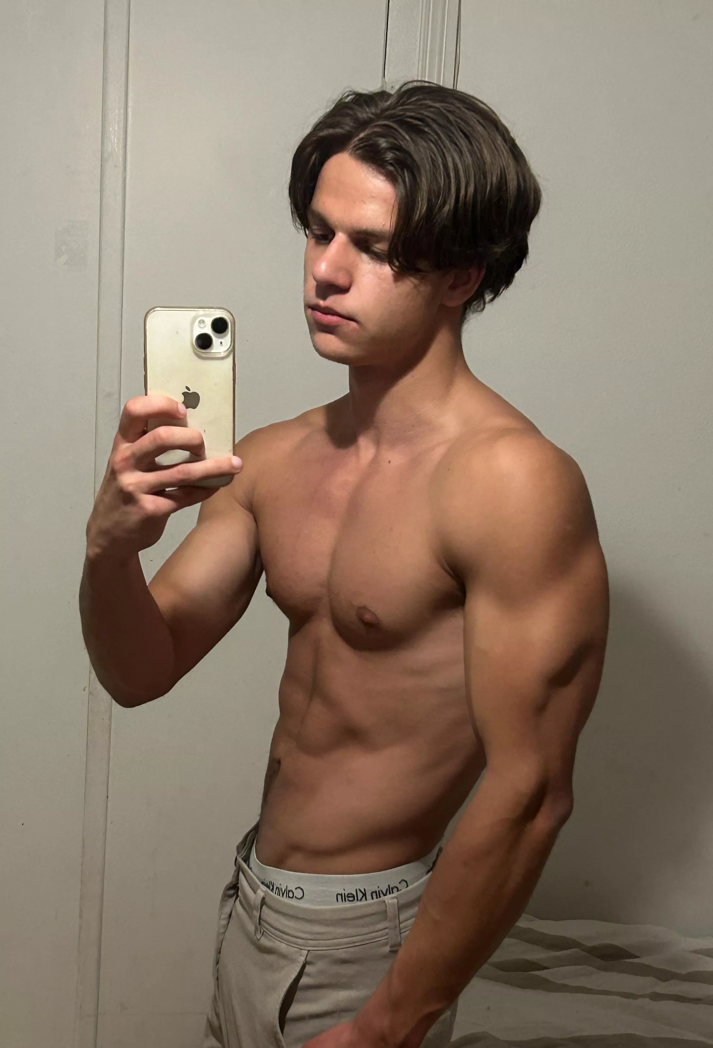 (20)Would you undress me?