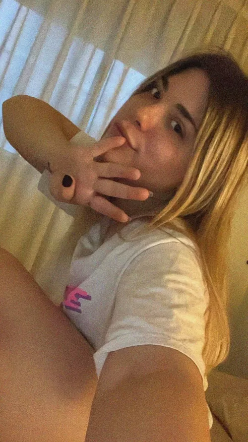 22f4m  I can be your sweetest sin… how far will you let me take you? 