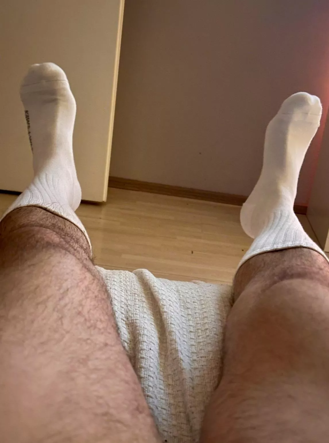 (24) new whites, how ya like? 😝