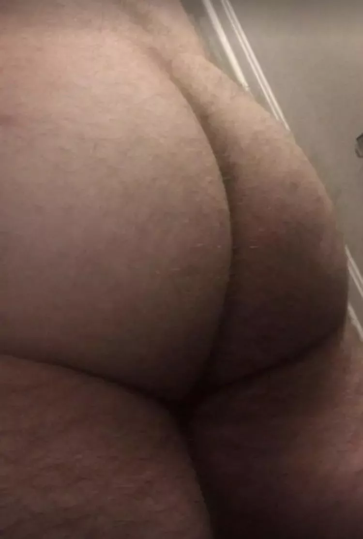 25M submissive looking for kinky fun