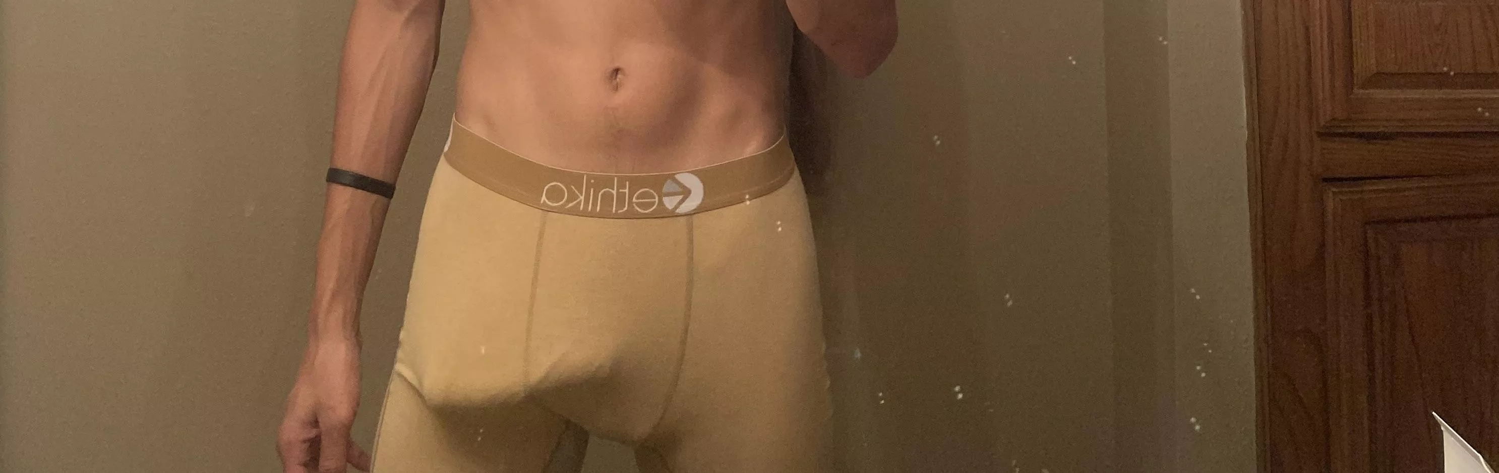 25[M4R] wanting morning fun can’t host (send pics for response)