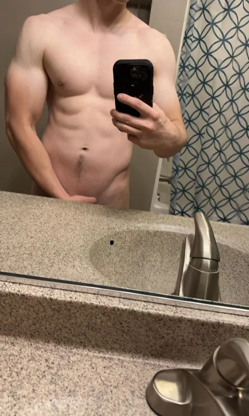 26 [M4F] Available Tuesday-Thursday during the day, anyone want to do something?