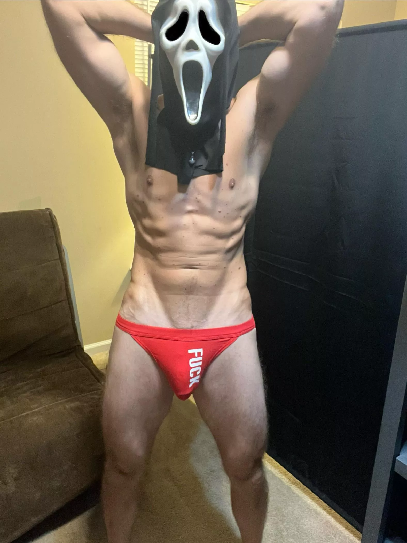 (29) wish I had someone to enjroy this Sunday night with 