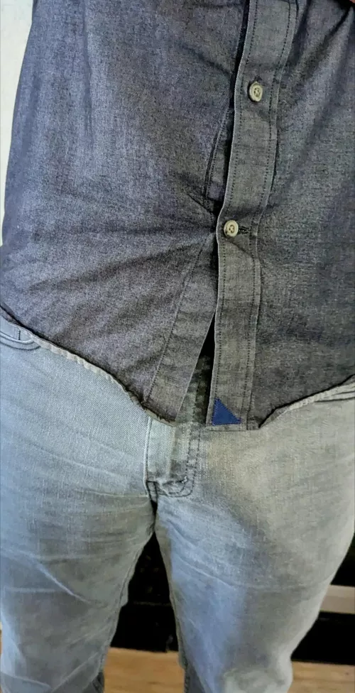 37m Casual work bulge. Noticeable? 