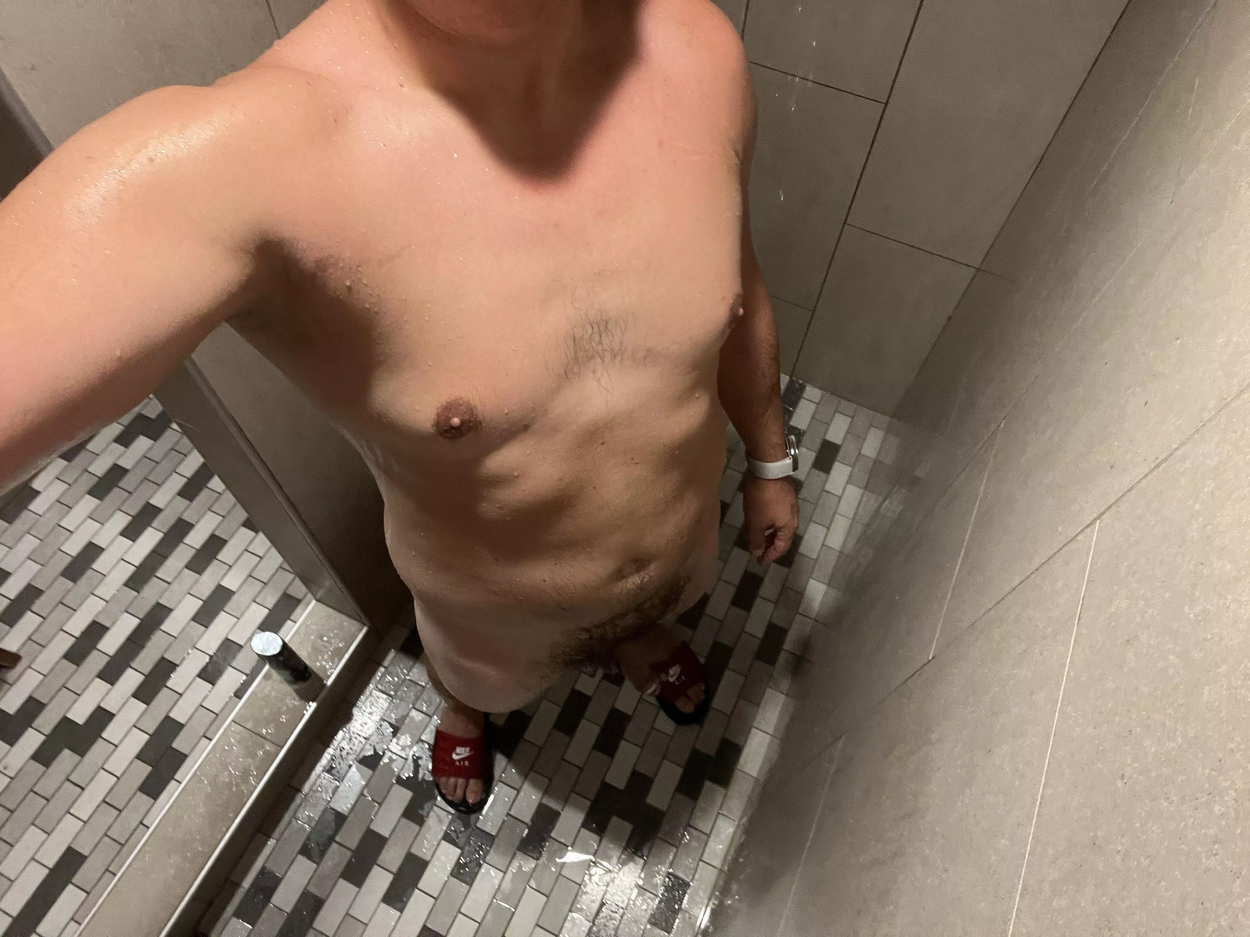 [44] - #KentWA - any sexy woman want to grab lunch with a handsome man?