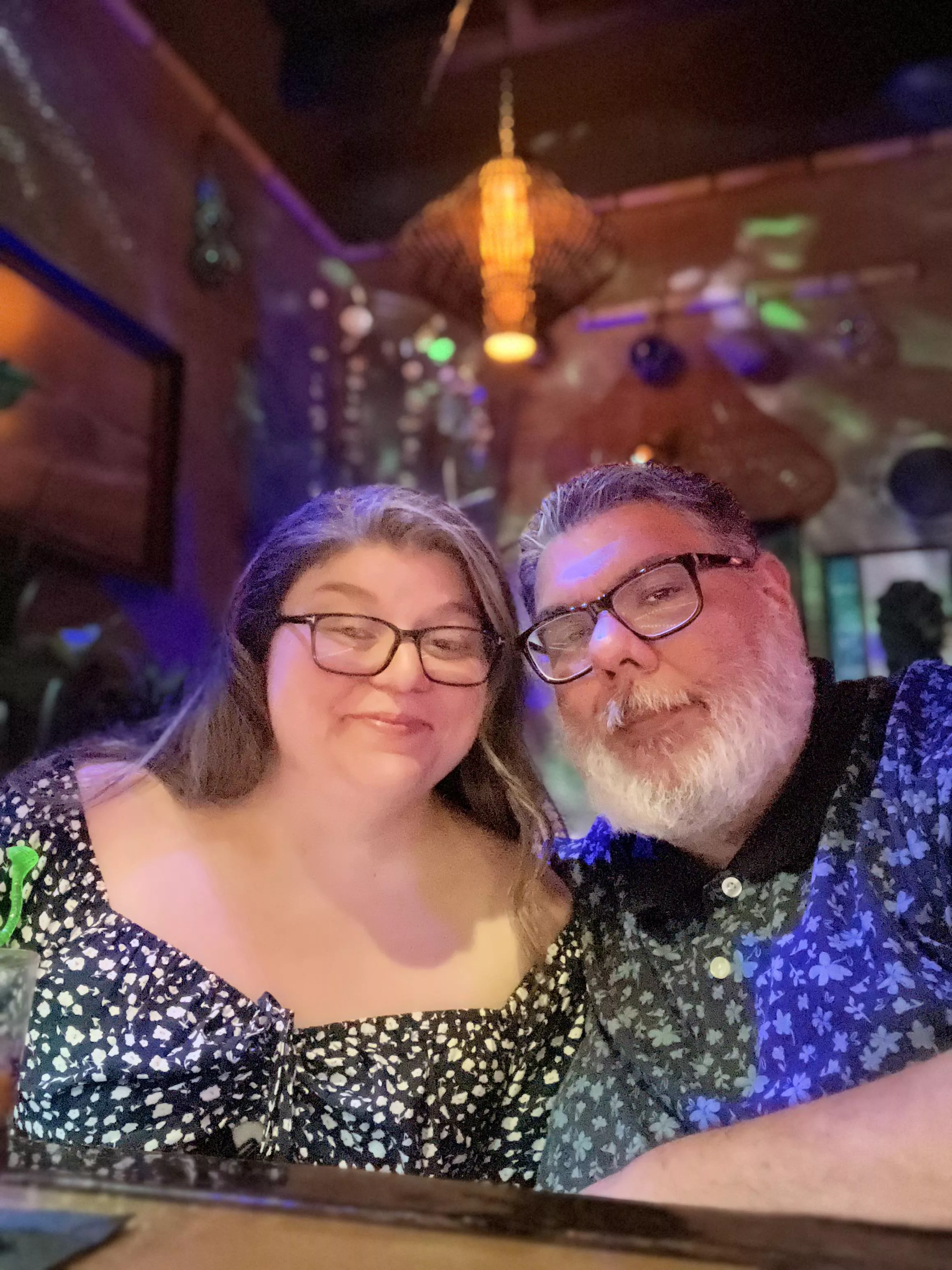 47/35 [MF4MF] Couple looking for couple no single man looking for couple to hangout 