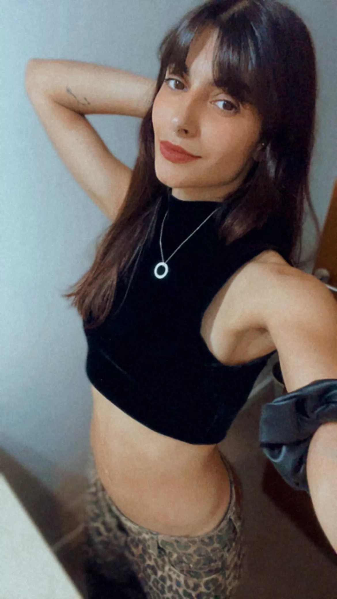 A queen deserves a lifetime of gifts and gifts! Think about it 