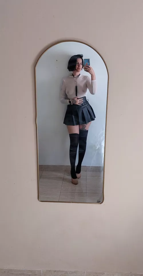 Admire the supremacy of a real goddess