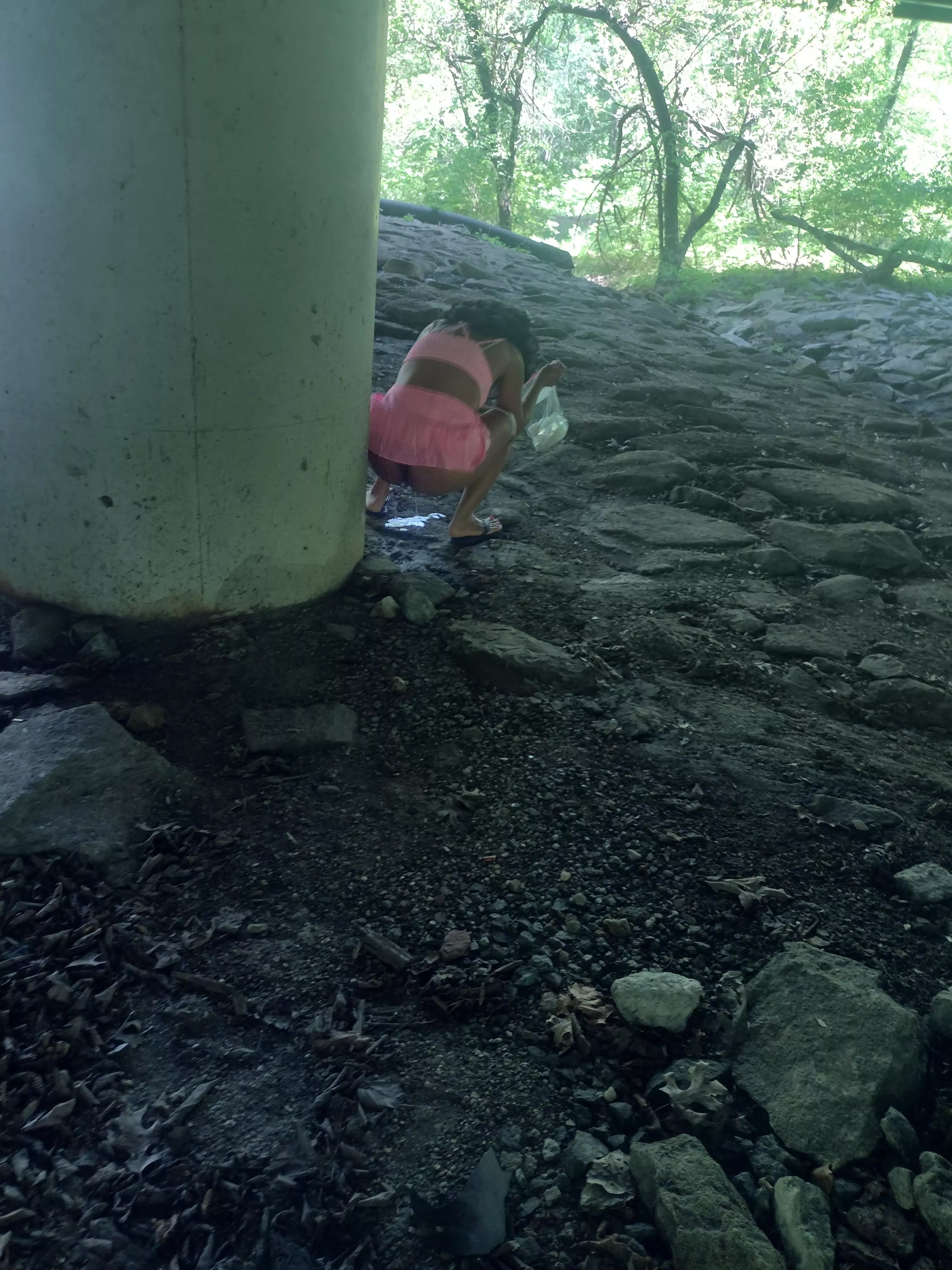 Another angle of my pit stop on the side of the road. There were a few appreciative honks.