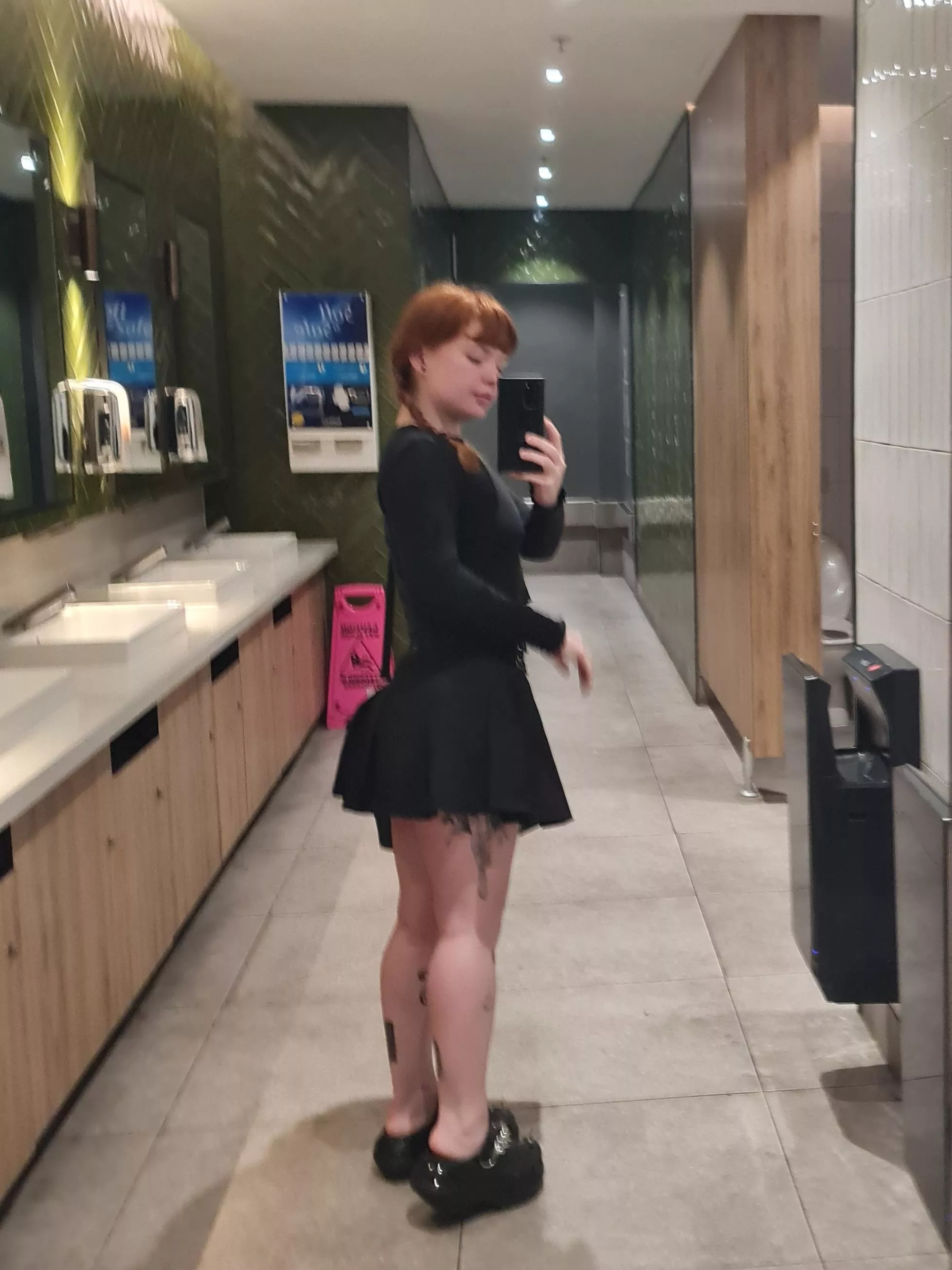 Another rainy night 🥸