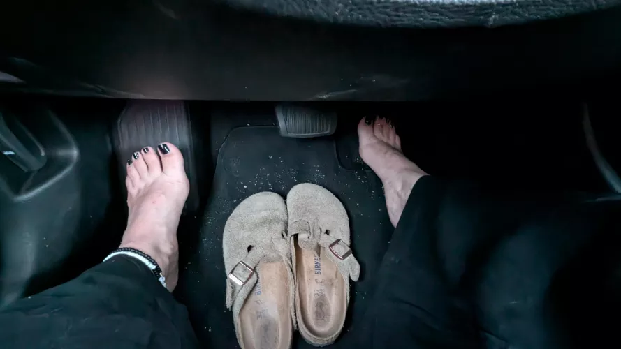 Back to work today and wearing my clogs. Do you like them?