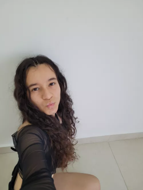 Beautiful face🥰💕 send me a DM to know you better