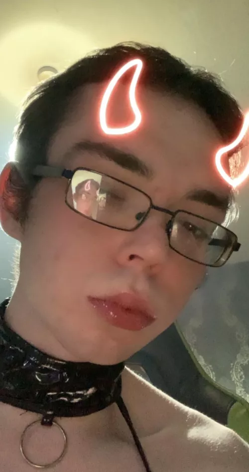 Caged plugged and ready for use I think the training is working 😇🥰