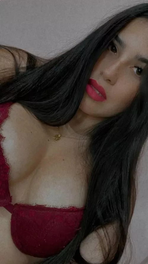 Can a horny girl give you a boner today?