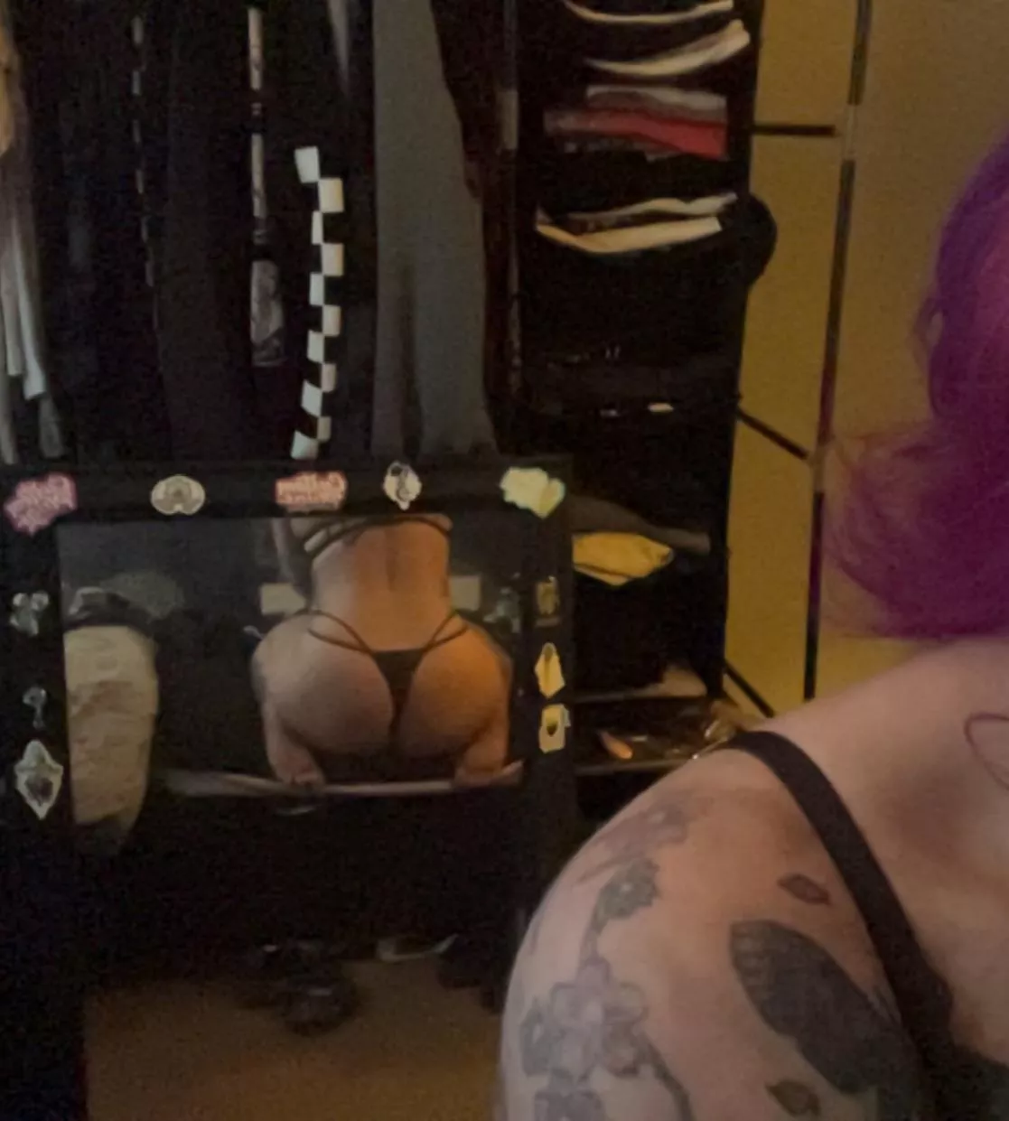 Can I sit on your face like this? 