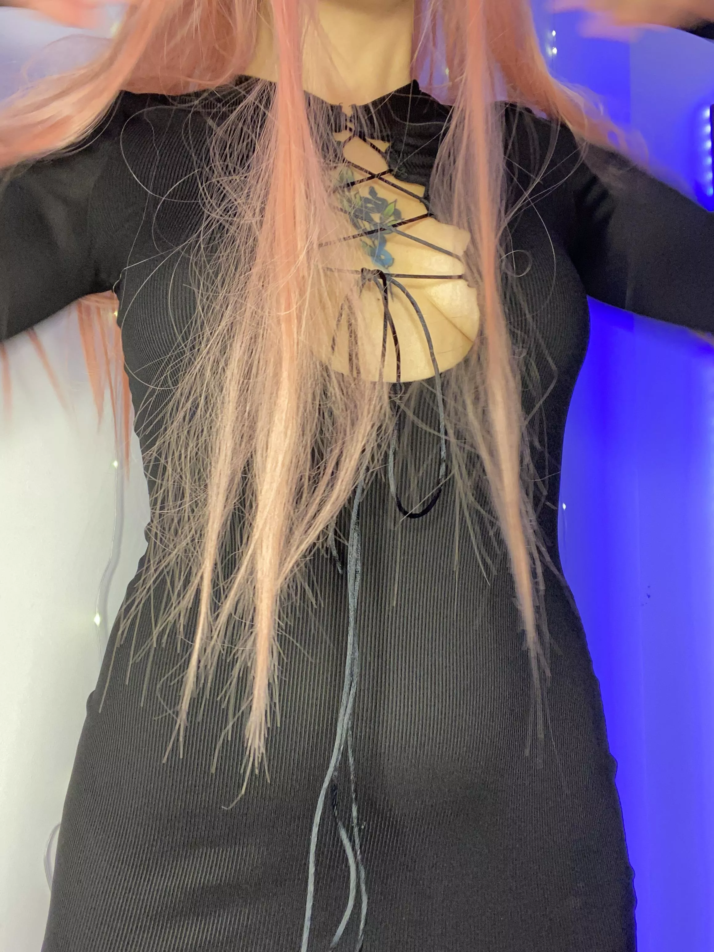 Can you handle a sexy girl like me?