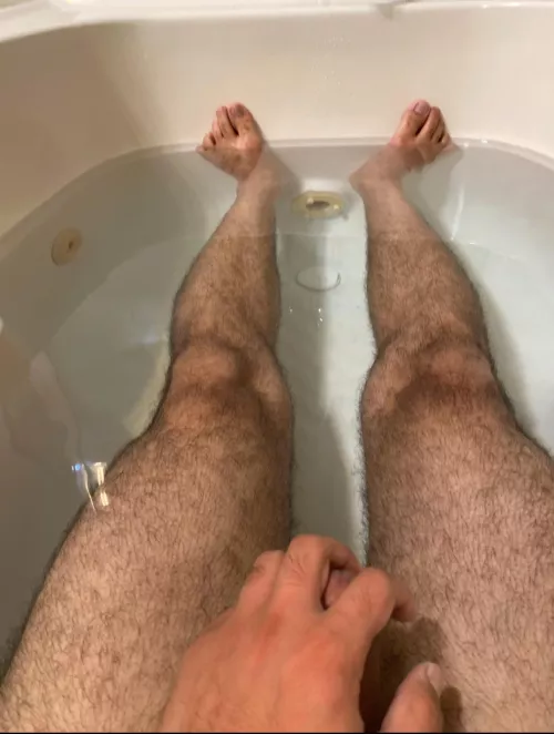 Canadian (M) in Perth. Anyone wanna hang? Would love to make some good memories. Open for all safe moves