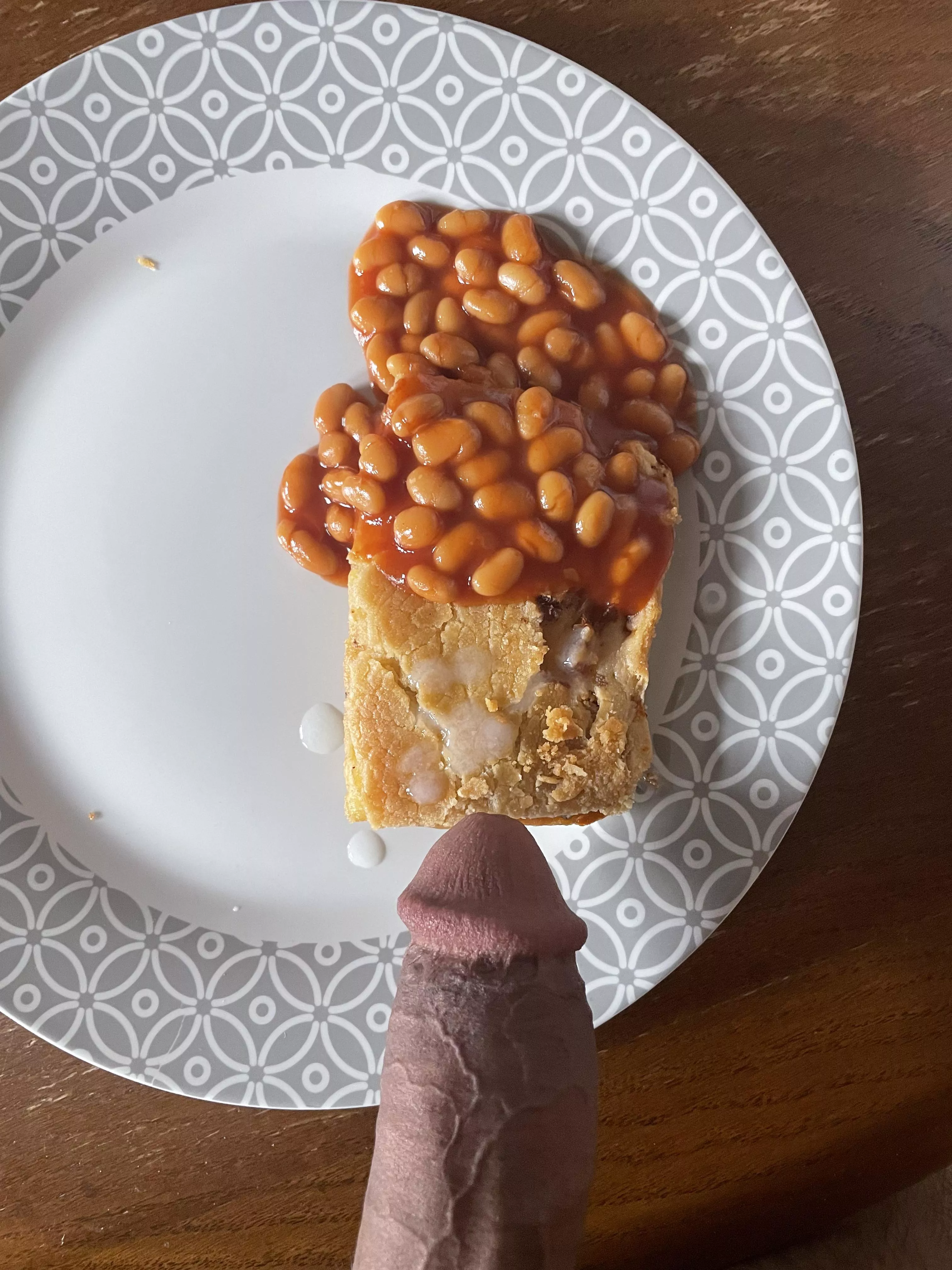 Cheese & onion pie n beans 
