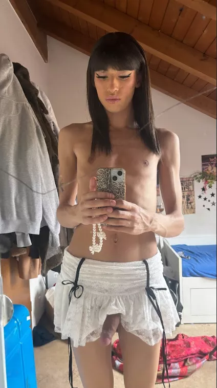 Come put your lips around me