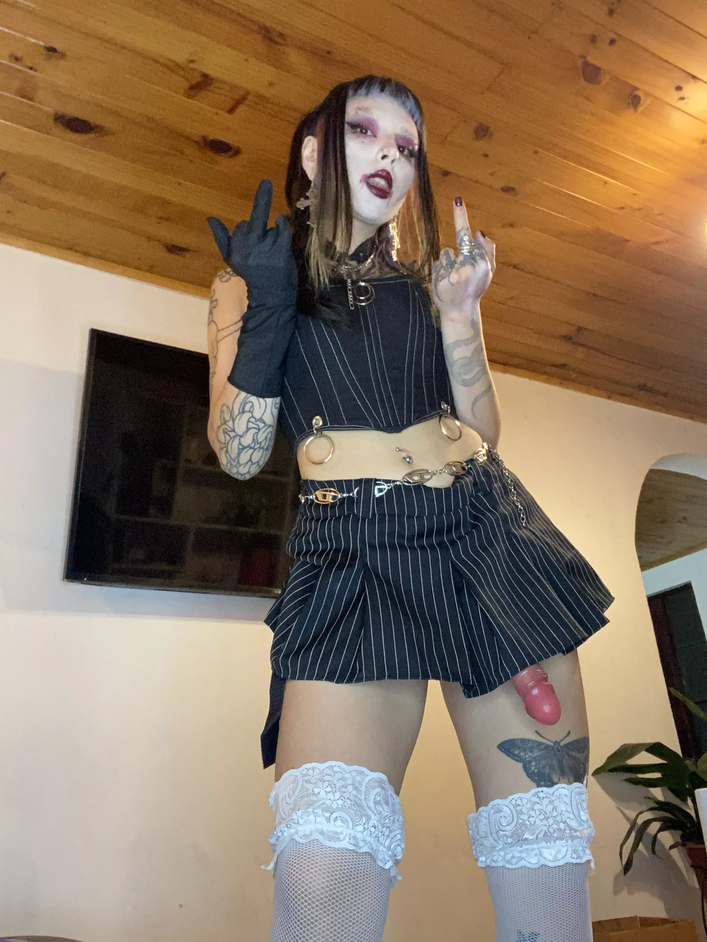 Come to your vampire mom, I will suck you and not the blood