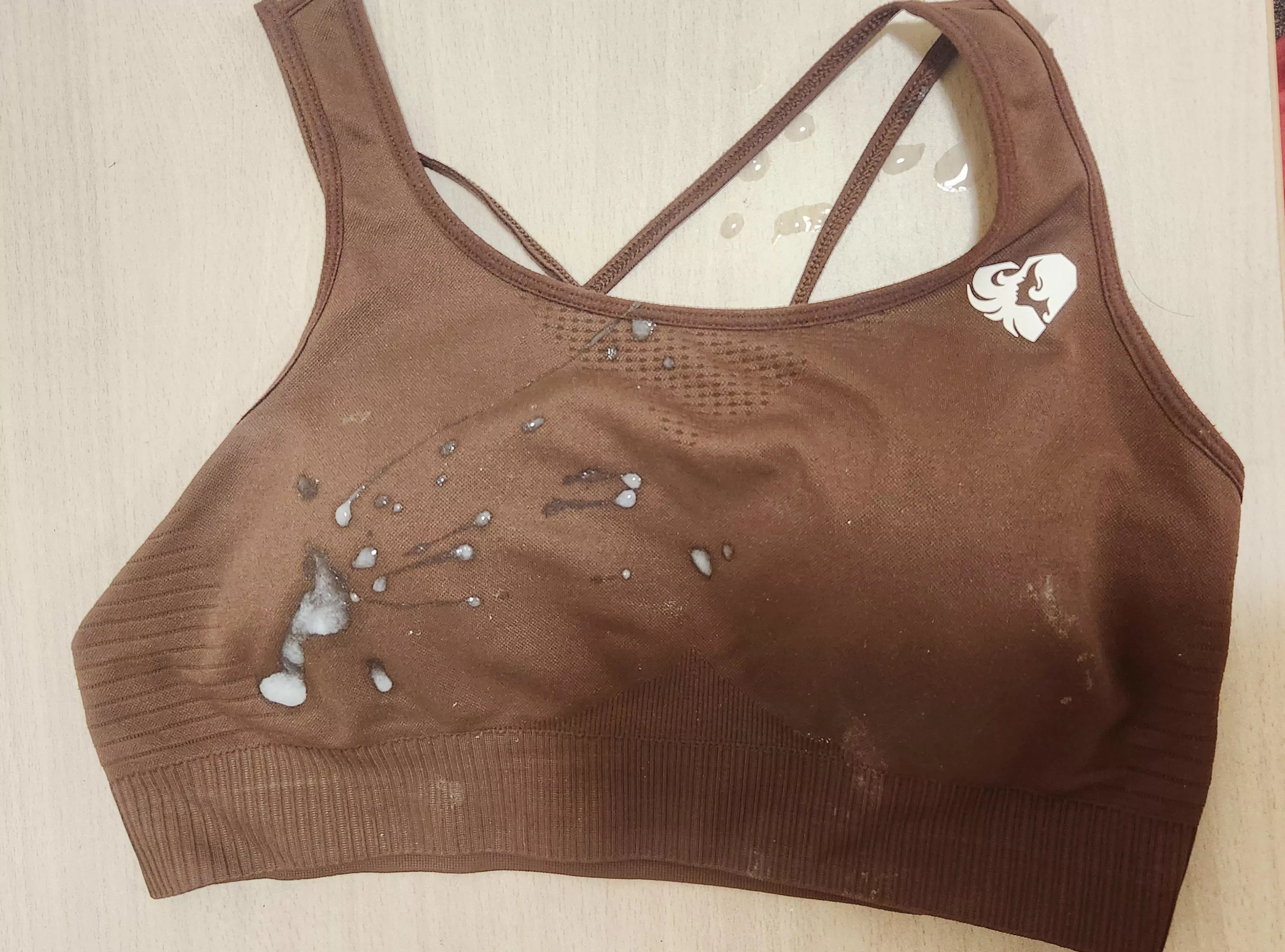 Covering GF's gym bras is one of my greatest kinks