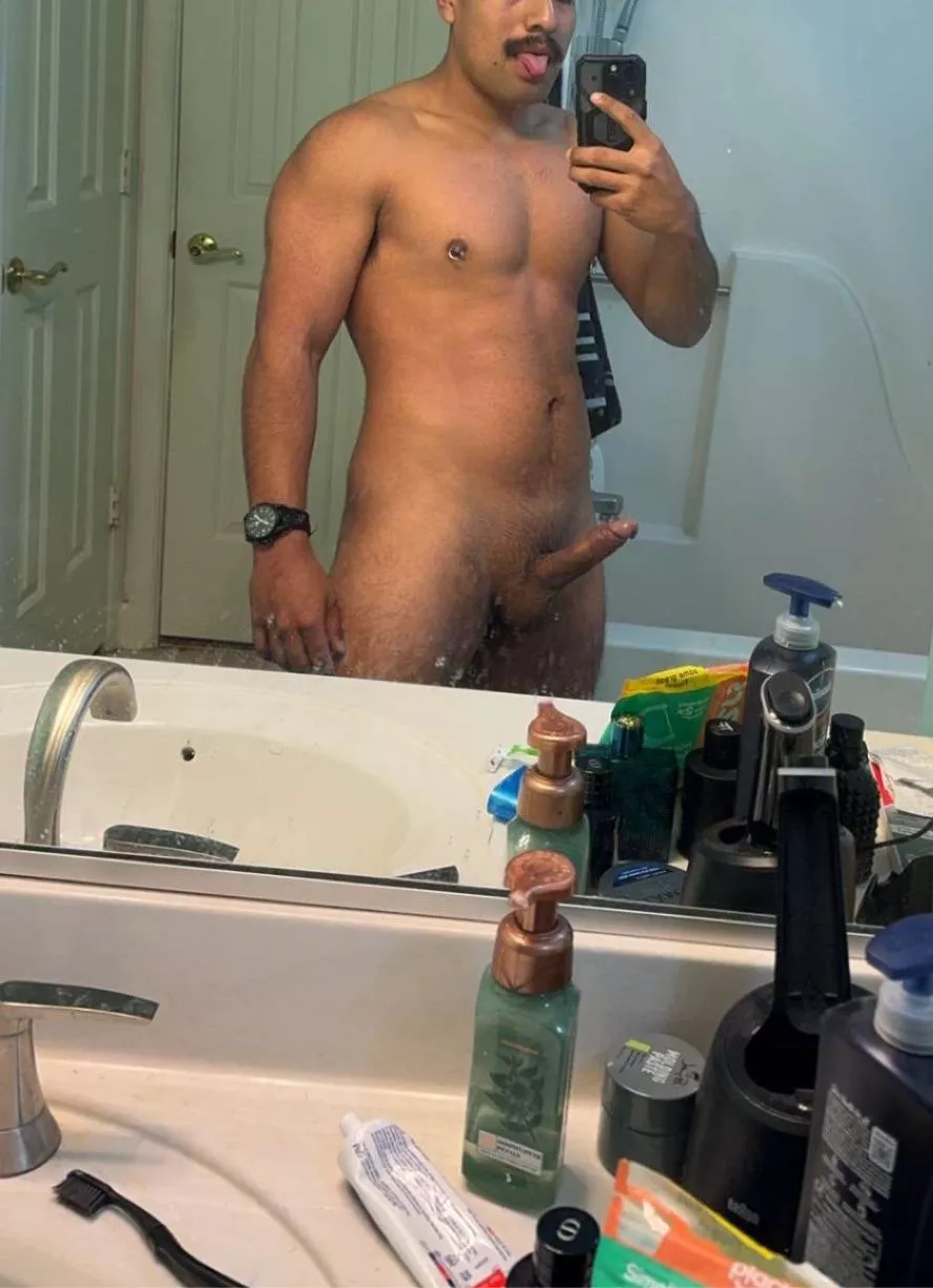 Cum join me in the shower (26)