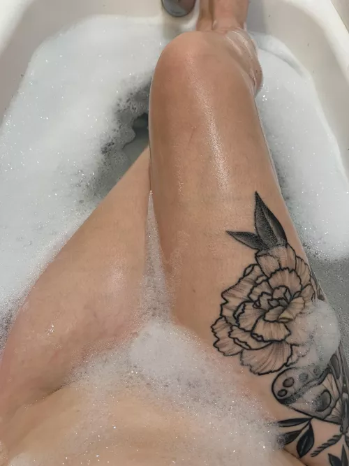 Cum take a bath with me💦