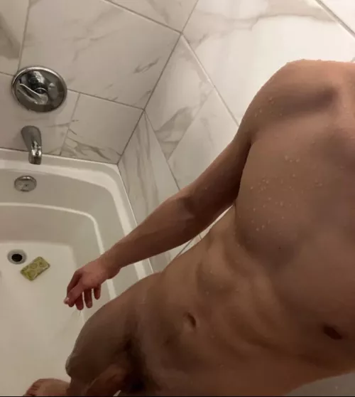 Discreet 26M Bi guy in 336/Winston for Str8 bate/oral today.  Can host 2-4pm today.   DM pics and be ready to meet 