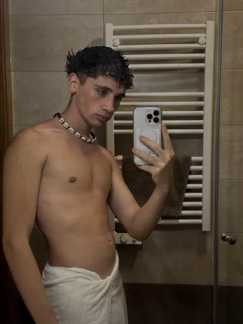 DM me for toweless pic (19)