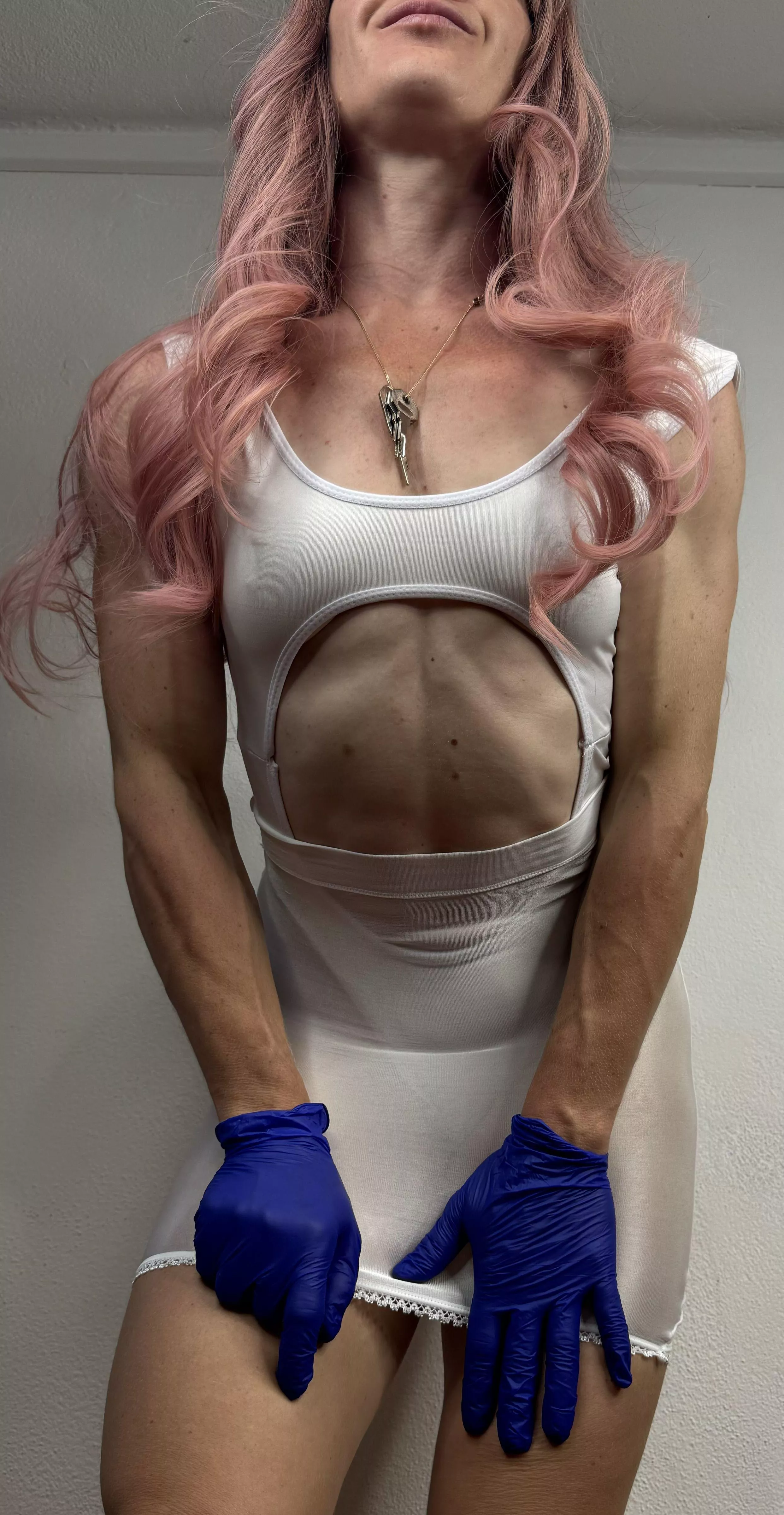 Do you like blue gloves?