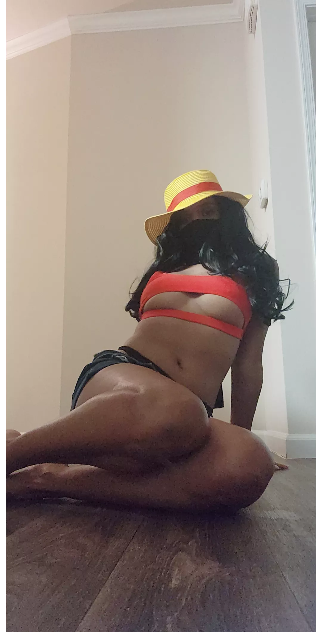 Do you like my Luffy Cosplay, Daddy?